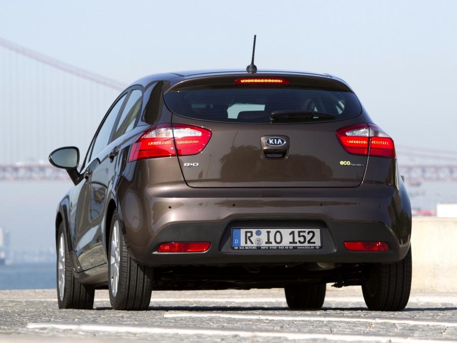  Kia Rio 5-Door EcoDynamics 2011 года  (фото 9 из 27)